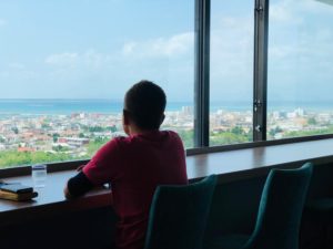 アートホテル石垣島 最上階スカイバーで絶景ランチが最高!!